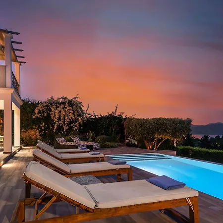 Melanthi Никиана