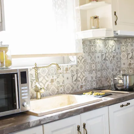 Вилла Melanthi *